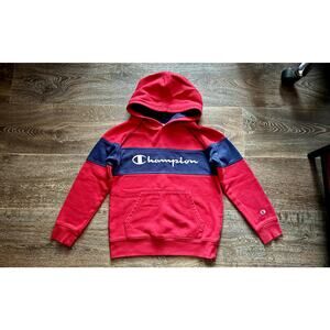 Boy’s Champion Red Navy Pullover Hoodie Size M (8)